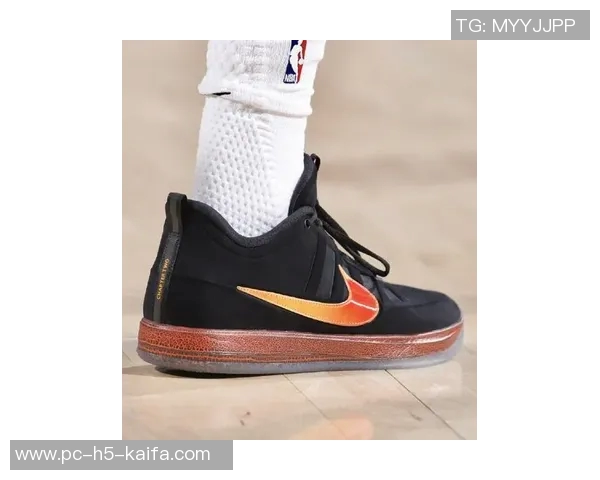 布克新款鞋履Book2SunsSpiridon复古风潮重现90年代经典设计